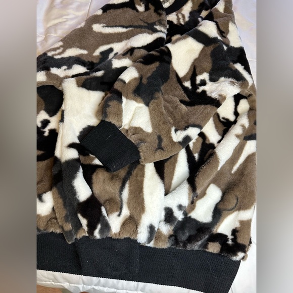 Camo fluffy sweater - Picture 3 of 4